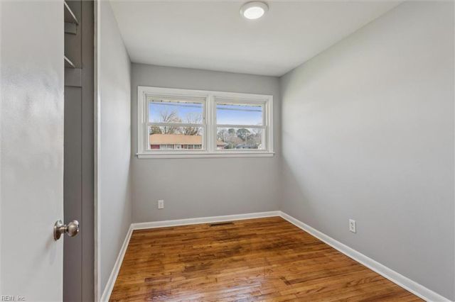 43 Ferguson LN, Newport News, VA 23601