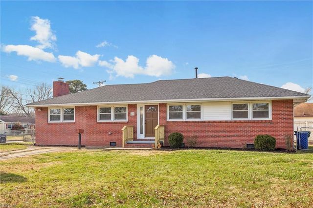 43 Ferguson LN, Newport News, VA 23601