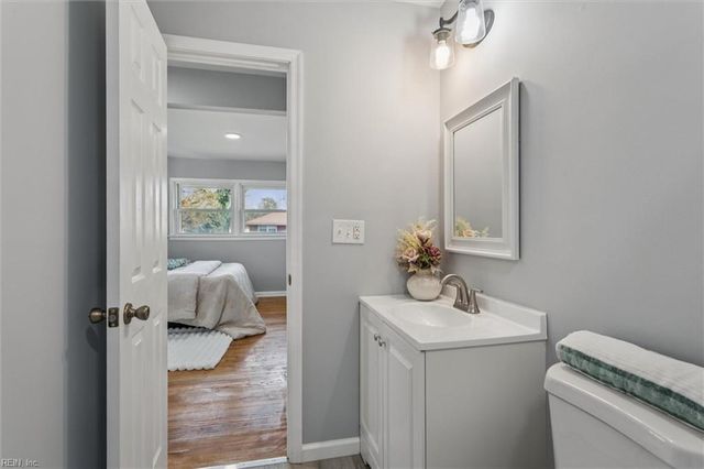 43 Ferguson LN, Newport News, VA 23601