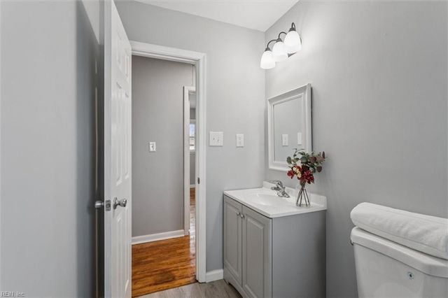 43 Ferguson LN, Newport News, VA 23601