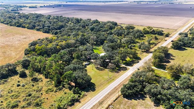 979 N FM 647 Road, Louise, TX 77455