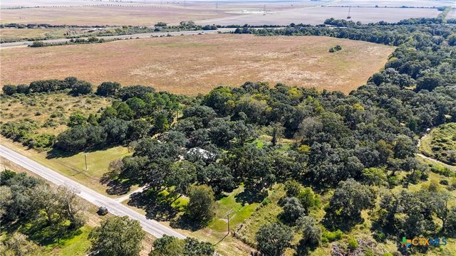 979 N FM 647 Road, Louise, TX 77455