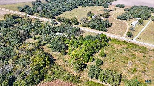 979 N FM 647 Road, Louise, TX 77455