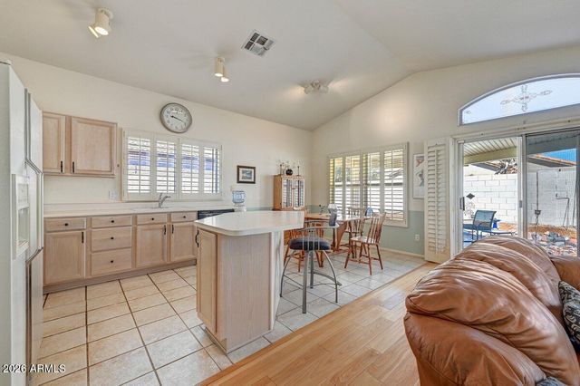 4626 E CHARLESTON Avenue, Phoenix, AZ 85032