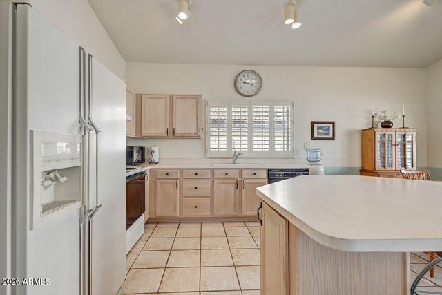 4626 E CHARLESTON Avenue, Phoenix, AZ 85032