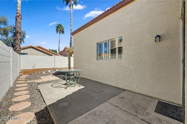 4626 E CHARLESTON Avenue, Phoenix, AZ 85032