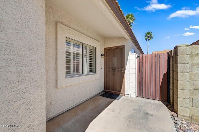 4626 E CHARLESTON Avenue, Phoenix, AZ 85032