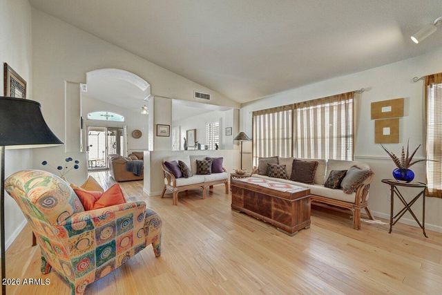 4626 E CHARLESTON Avenue, Phoenix, AZ 85032