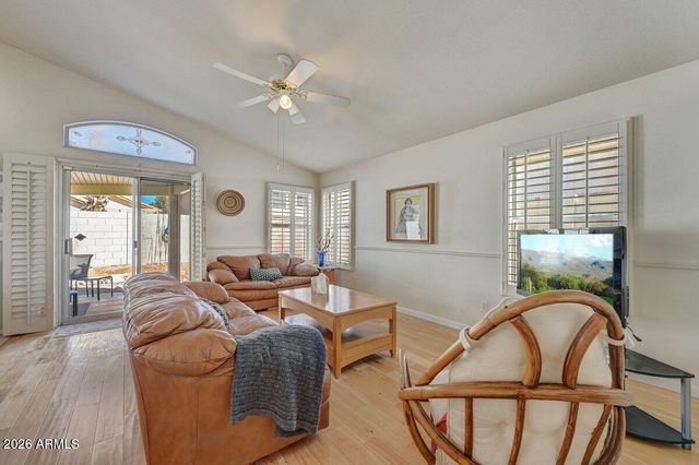 4626 E CHARLESTON Avenue, Phoenix, AZ 85032