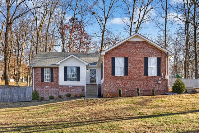 3497 Hunters Rdg, Woodlawn, TN 37191