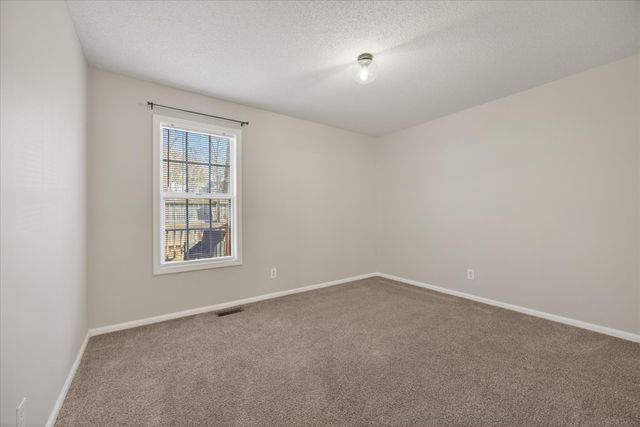 3497 Hunters Rdg, Woodlawn, TN 37191