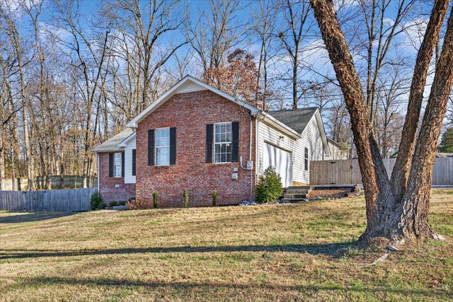 3497 Hunters Rdg, Woodlawn, TN 37191