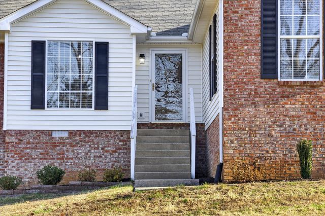 3497 Hunters Rdg, Woodlawn, TN 37191