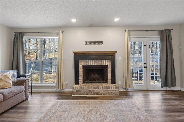 3497 Hunters Rdg, Woodlawn, TN 37191