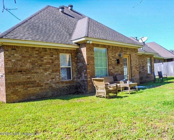 104 Silver Ridge Lane, Pearl, MS 39208