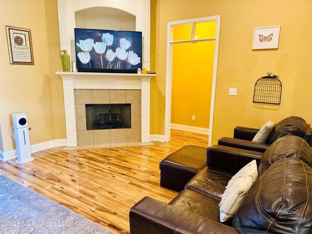 104 Silver Ridge Lane, Pearl, MS 39208