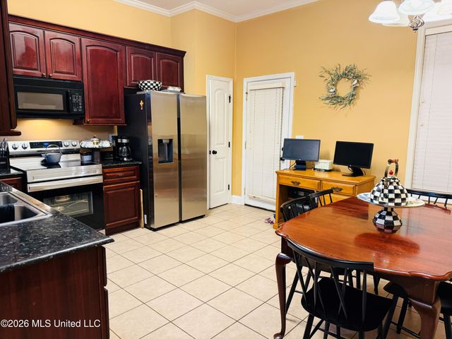 104 Silver Ridge Lane, Pearl, MS 39208