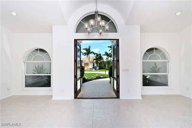 2000 SW 44th TER, Cape Coral, FL 33914