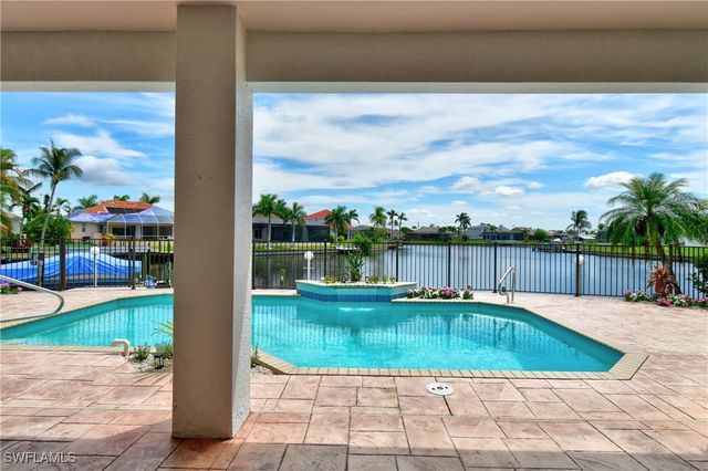 2000 SW 44th TER, Cape Coral, FL 33914