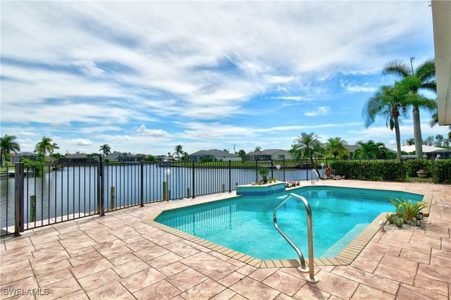 2000 SW 44th TER, Cape Coral, FL 33914