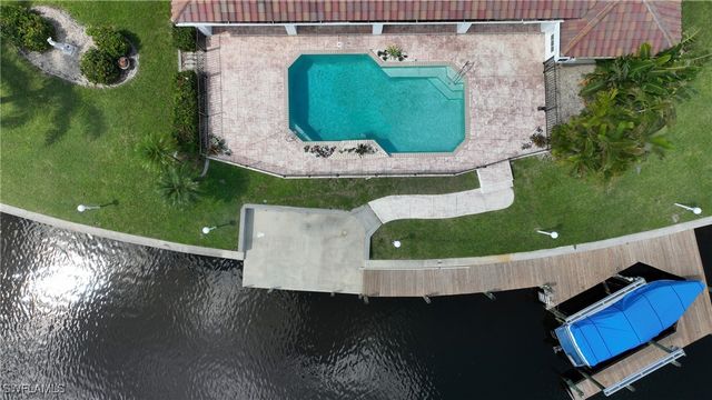 2000 SW 44th TER, Cape Coral, FL 33914