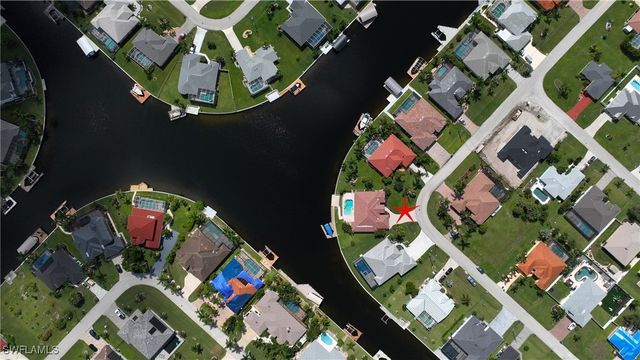 2000 SW 44th TER, Cape Coral, FL 33914