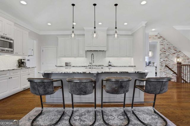 16885 Quayside Drive, Milton, GA 30004