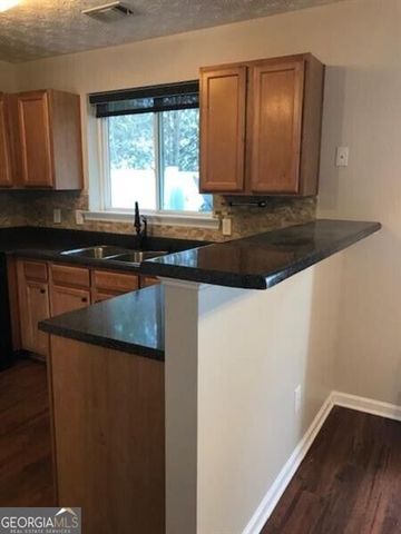 303 Hiawassee Drive, Woodstock, GA 30188