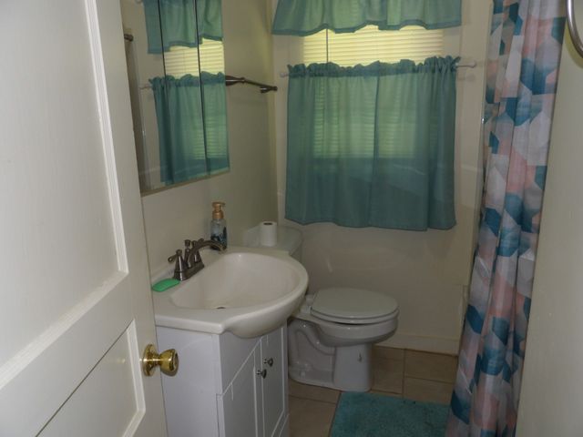 202 E Richland Ave, Waverly, TN 37185
