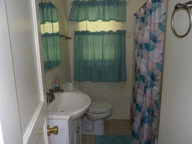 202 E Richland Ave, Waverly, TN 37185