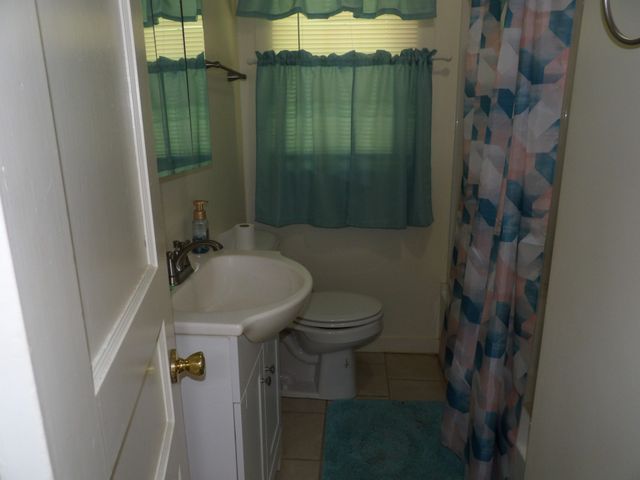 202 E Richland Ave, Waverly, TN 37185