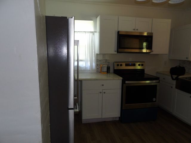 202 E Richland Ave, Waverly, TN 37185