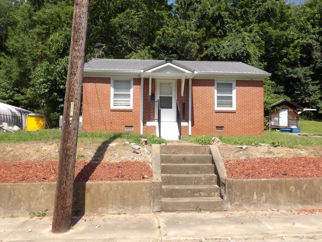 202 E Richland Ave, Waverly, TN 37185