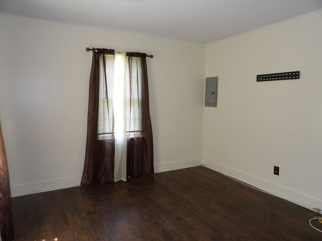 202 E Richland Ave, Waverly, TN 37185