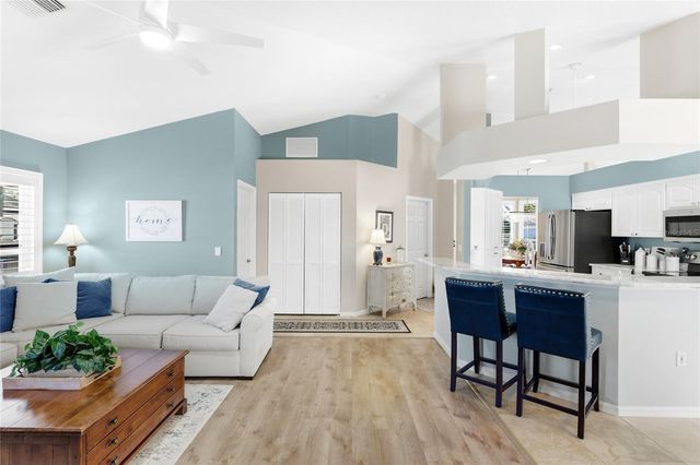 373 ROSELING CIRCLE, Venice, FL 34293