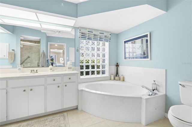 373 ROSELING CIRCLE, Venice, FL 34293