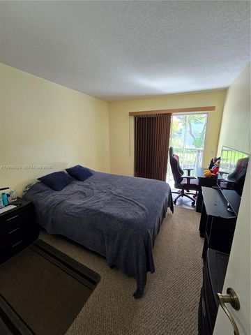 13500 SW 1st St 204U, Pembroke Pines, FL 33027