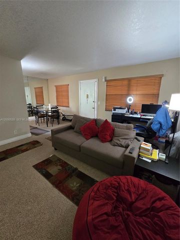 13500 SW 1st St 204U, Pembroke Pines, FL 33027