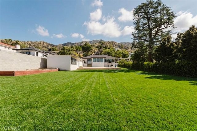 941 Sherlock Drive, Burbank, CA 91501