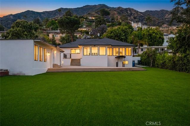 941 Sherlock Drive, Burbank, CA 91501