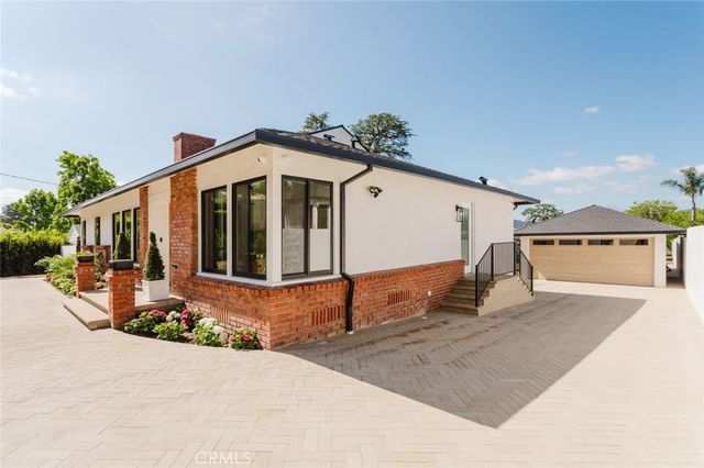 941 Sherlock Drive, Burbank, CA 91501