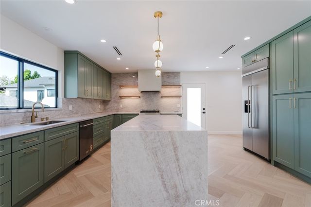 941 Sherlock Drive, Burbank, CA 91501