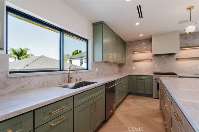 941 Sherlock Drive, Burbank, CA 91501