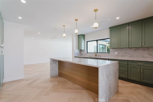 941 Sherlock Drive, Burbank, CA 91501