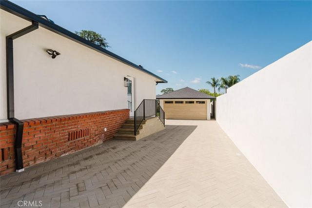 941 Sherlock Drive, Burbank, CA 91501