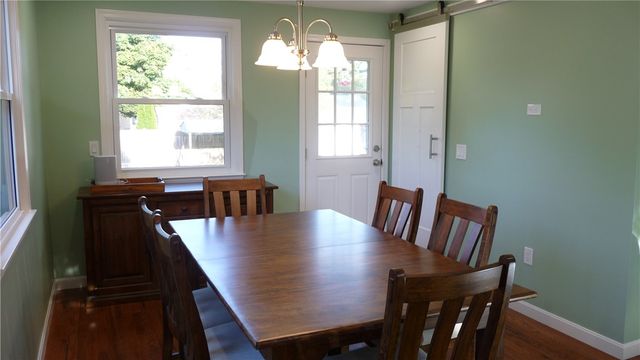 34 Union Avenue, Warwick, RI 02889