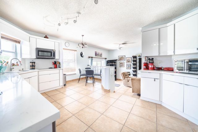 18438 NW 11th Street, Pembroke Pines, FL 33029