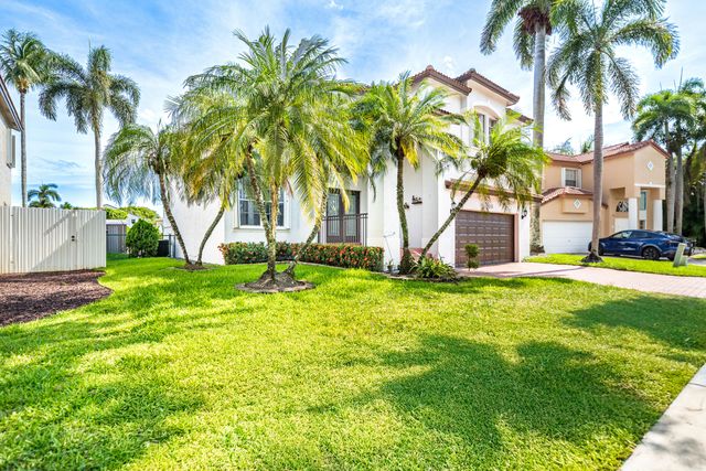 18438 NW 11th Street, Pembroke Pines, FL 33029
