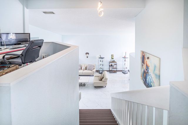 18438 NW 11th Street, Pembroke Pines, FL 33029