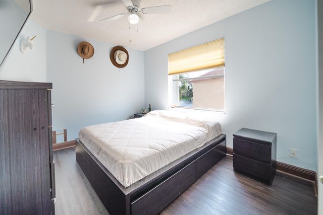 18438 NW 11th Street, Pembroke Pines, FL 33029